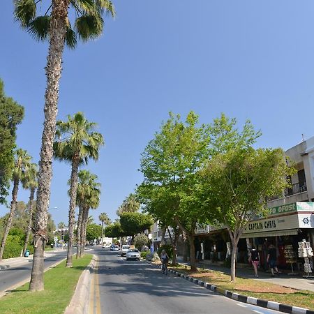 Poseidono'S Apartment Paphos Ngoại thất bức ảnh
